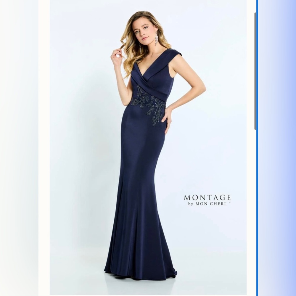 Mon Cheri Size 12 Navy Gown NWT